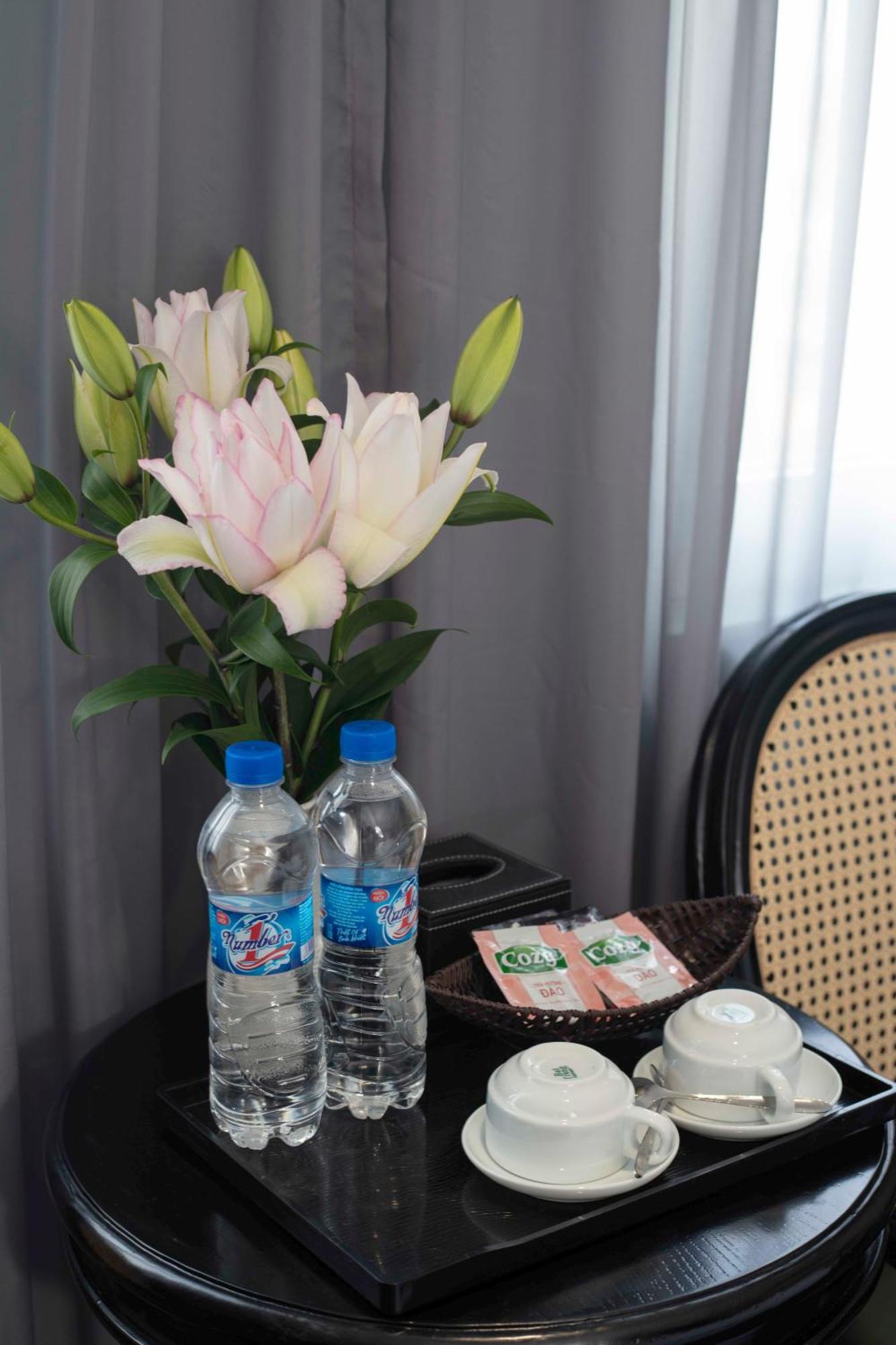 Madelise Amica Hotel And Travel Hanoi Zewnętrze zdjęcie